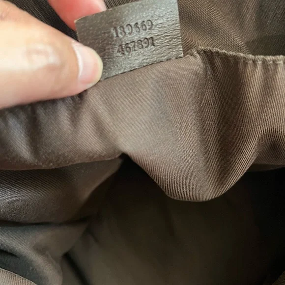 GUCCI GG CANVAS TOTE - Picture 14 of 16